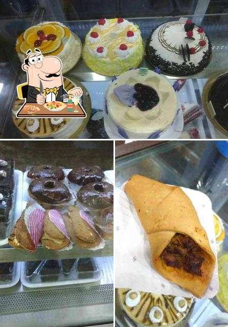 Food at Monginis