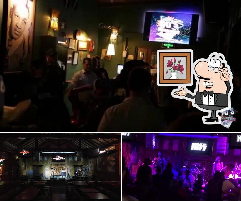 O interior do Tonton Jazz & Music Bar