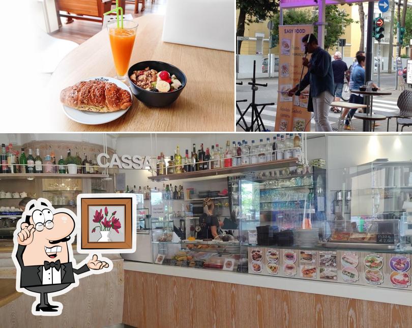Siediti a un tavolo di SoleLuna. Caffe, Gelato e Buon Cibo