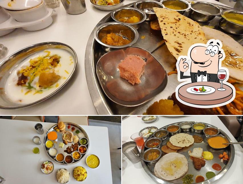 Food at HOTEL SHRI BHOJ
