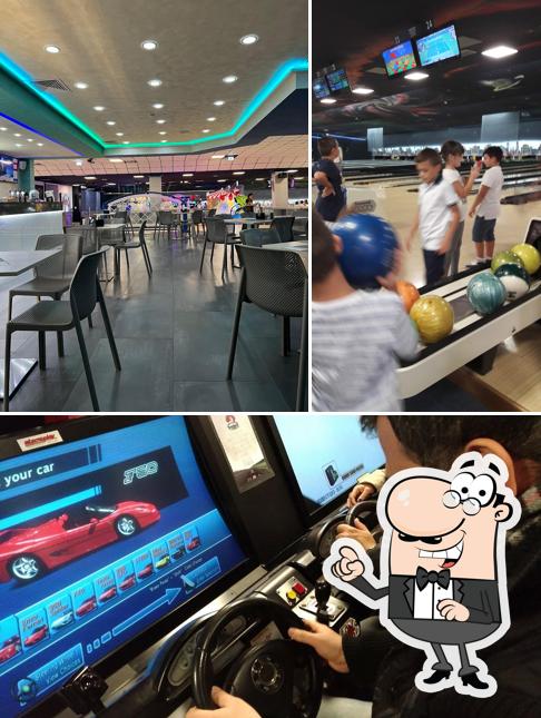 Siediti a un tavolo di Bowling Manhattan