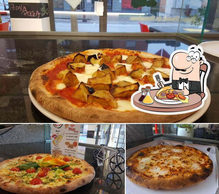 Prenditi tra le molte varianti di pizza
