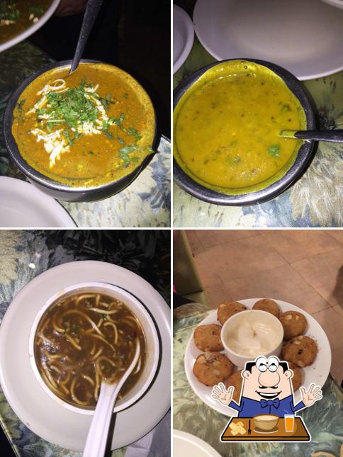 Clam chowder at Curry Leaves