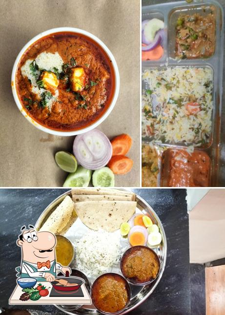 Chicken curry at The Mom's Recipe