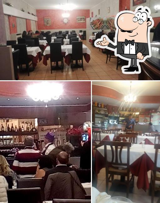 Dai un'occhiata agli interni di Ristorante Al Portico