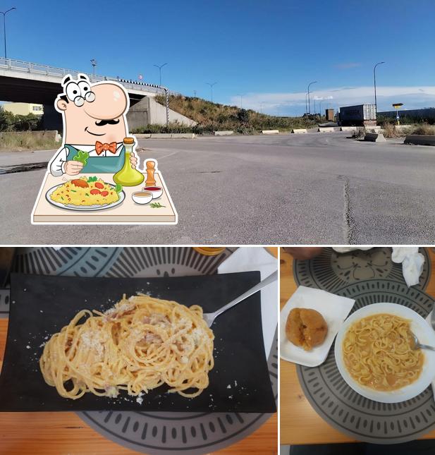 Tra le diverse cose da Bar Terminal S.vitale si possono trovare la cibo e esterno