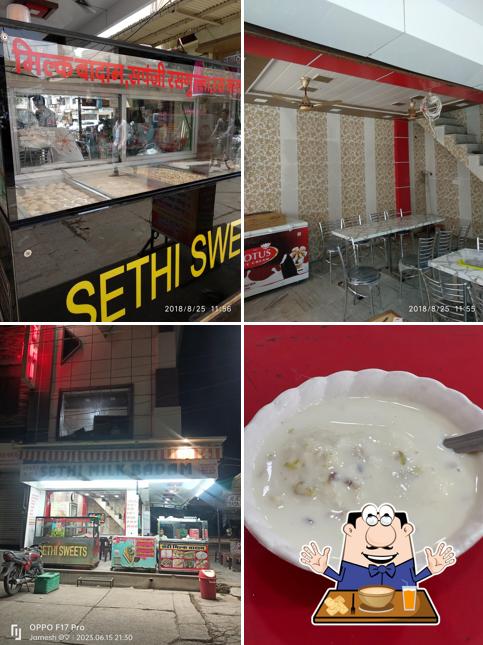Clam chowder at Sethi Rabri Kulfi And Gazzar Halwa