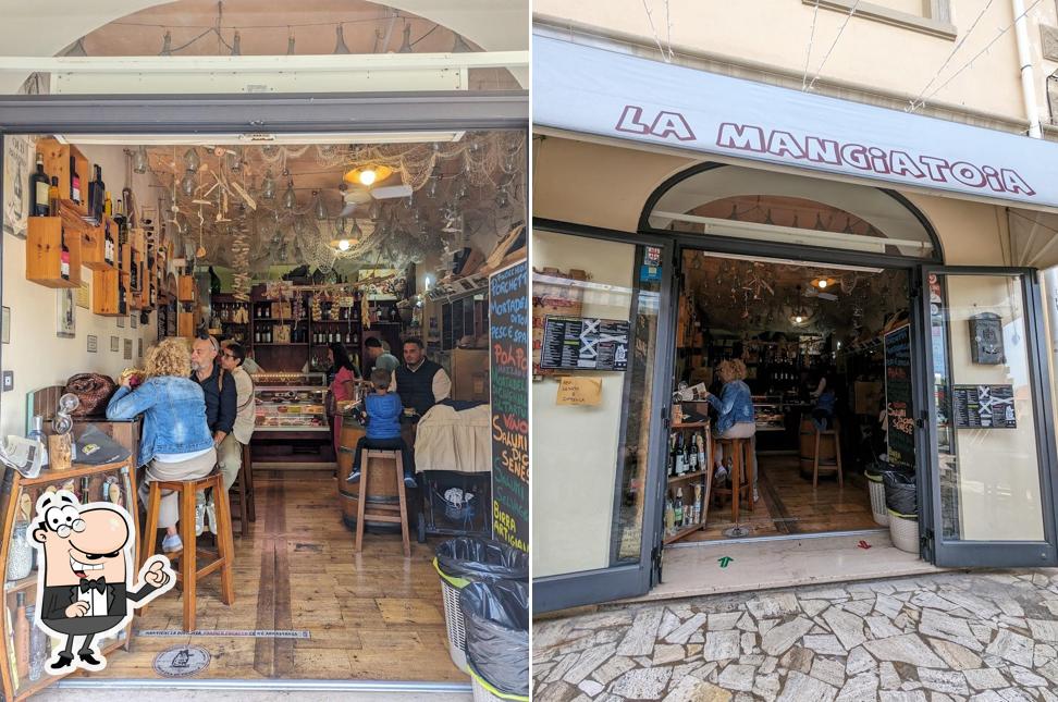 Dai un'occhiata agli interni di La Mangiatoia