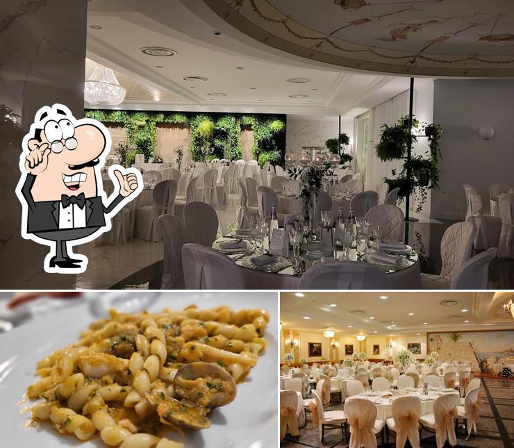 Tra le diverse cose da New Paradise si possono trovare la interni e cibo