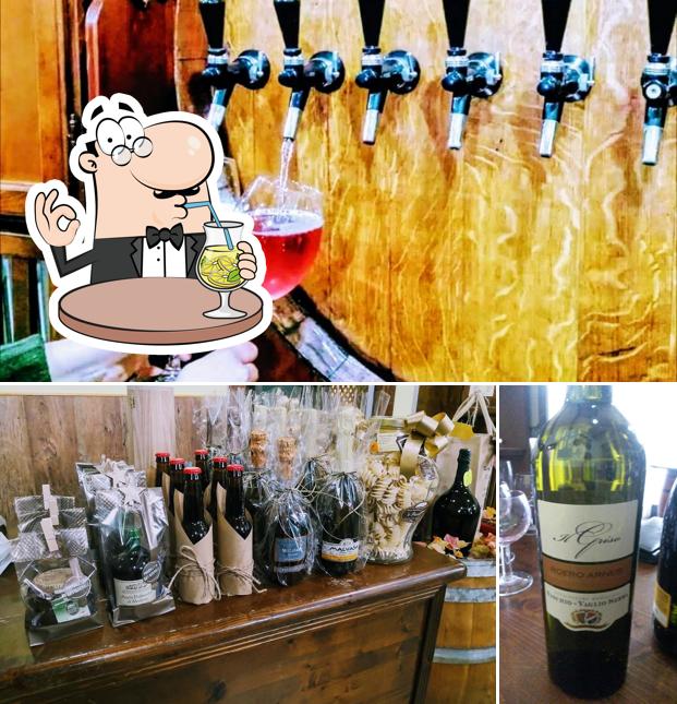 Guarda la immagine che mostra la bevanda e cibo di Enoteca La Bottega Del Vino