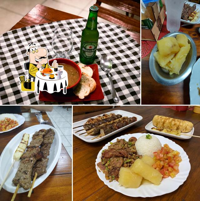 Comida em Espetinho e Jantinha Goiana da Dani