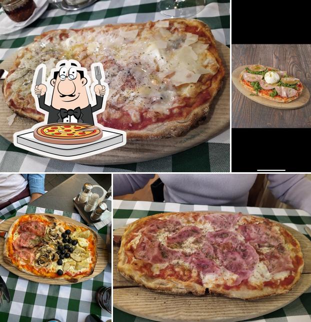Scegli una pizza a Osteria da Francesco