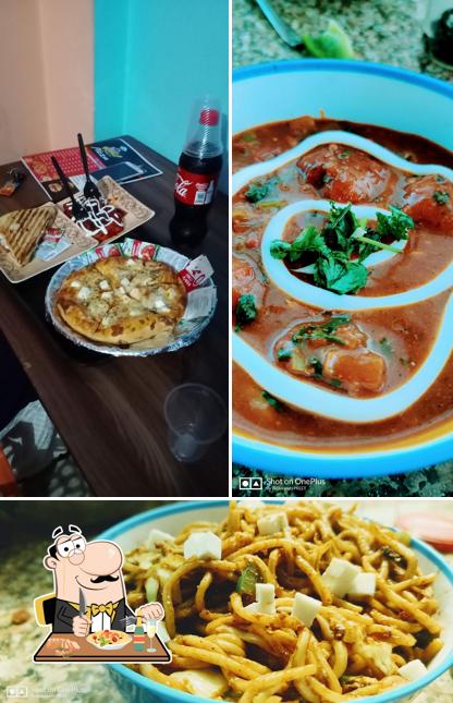 Food at WoW CAFÈ