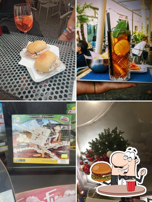 Prova un hamburger a Caffe Club