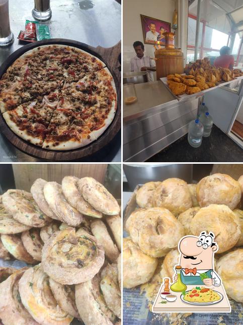 Food at Jaison Bakery punniyavalanpuram