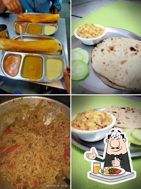 Food at Khushbu Vaishno Dhaba