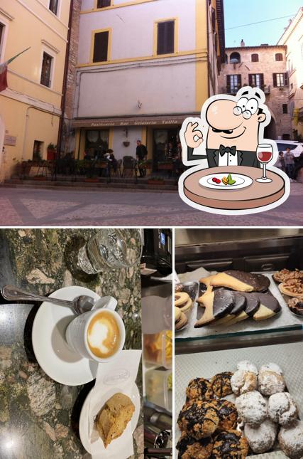 La immagine della cibo e esterno di Bar Pasticceria Tullia Sas di Carpanacci Assunta & C
