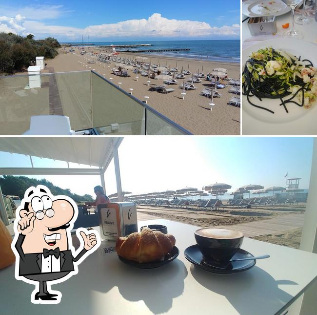 La interni e cibo del ristorante