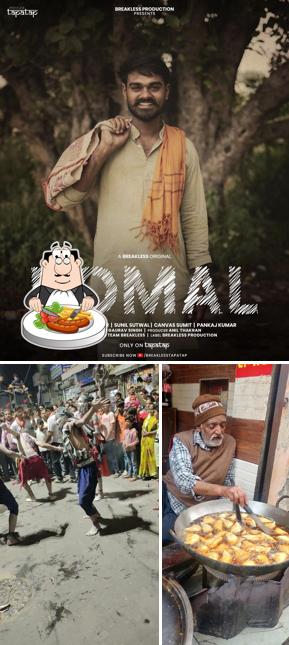 Food at Famous Pomal Samose Wala Prop Ankit Bansal
