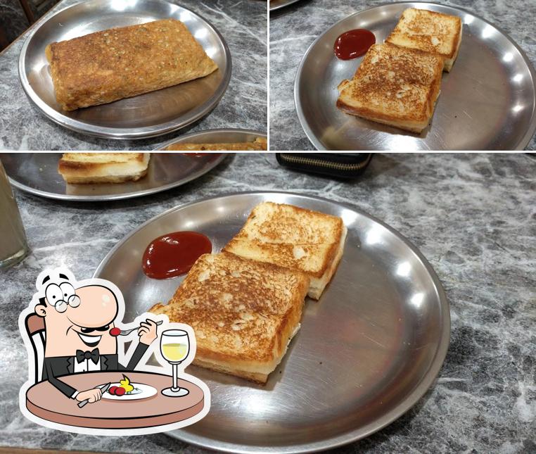 Food at Khurana Cafe