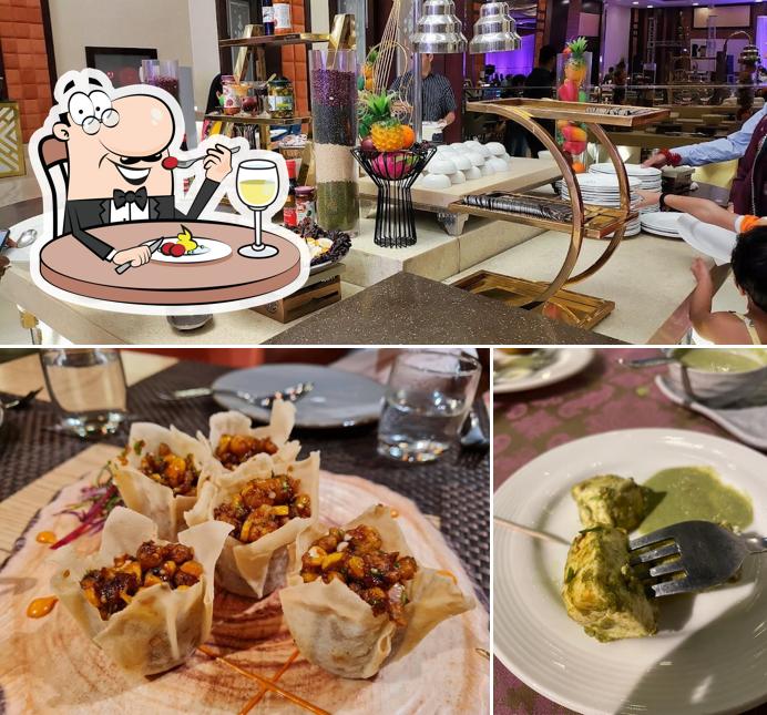 Food at Four A Resort
