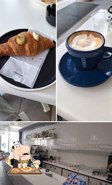 Dai un’occhiata alla foto che mostra la cibo e bancone da bar di Caffetteria Paradiso