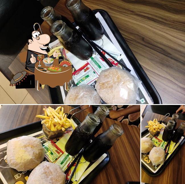 Food at Burger 13 Samana