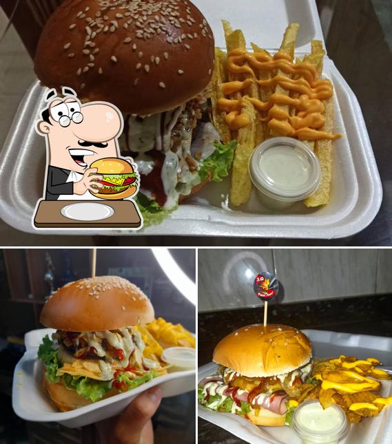 Hamburger at JG Fast Food