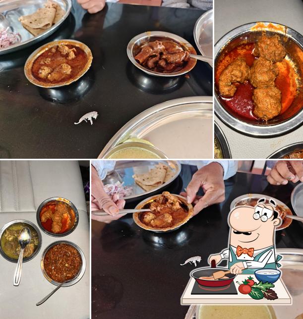 Chicken curry at SAVJI HOTEL CHANDRASHILA DELUXE