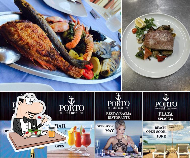 Guarda la foto che raffigura la cibo e interni di La Mar Portoroz
