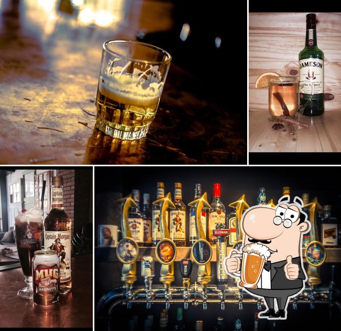 Deuxparquatre, Pub Brut