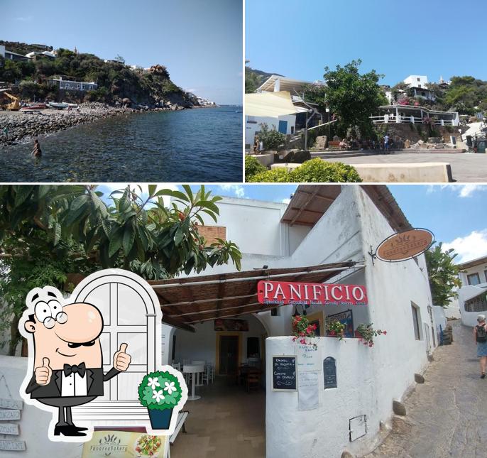 Guarda gli esterni di Panarea Bakery "in FORNO"