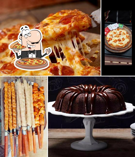 Try out pizza at TEN 11_restaurant handwara