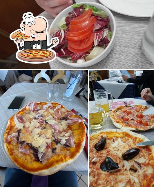 Scegli tra le svariate varianti di pizza