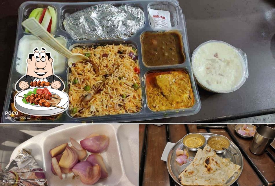 Food at AAR KAY VAISHNO DHABA