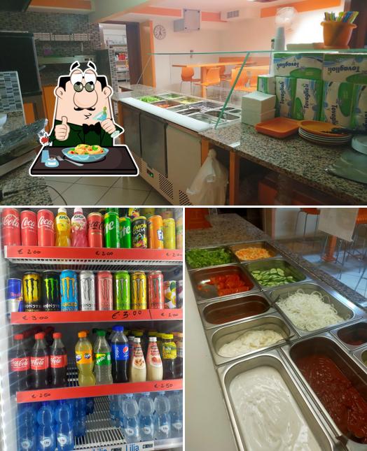 Questa è la foto che mostra la cibo e interni di House of Pizza e Kebab