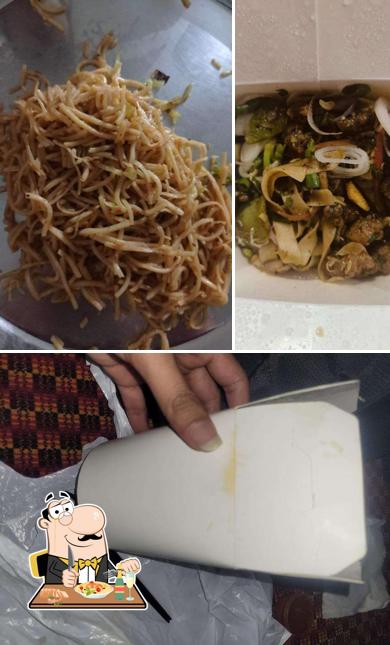 Pad thai at Food Hut