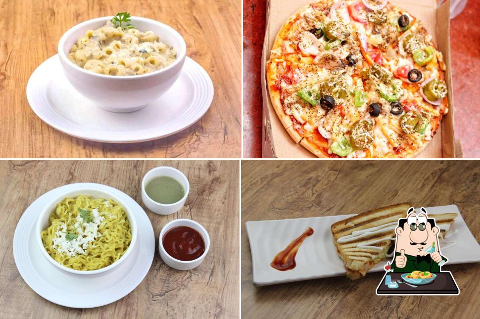 Macaroni and cheese at AB'S KITCHEN