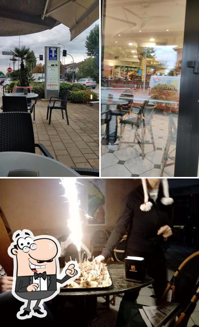 Siediti a un tavolo di Caffe' Gualtieri