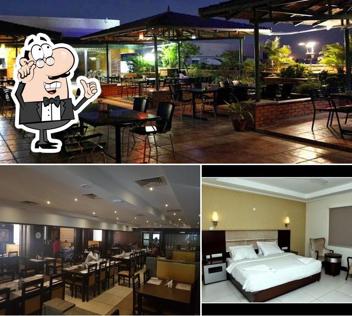 The interior of Hotel Shaans