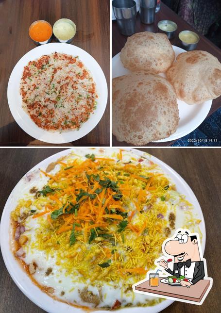 Food at Paakashala Sira