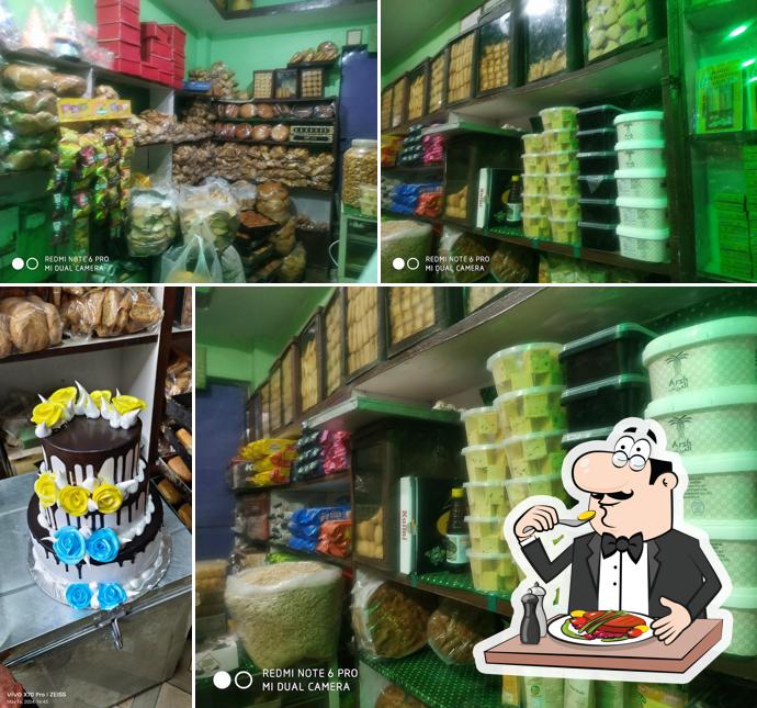 Meals at Moon Bakery