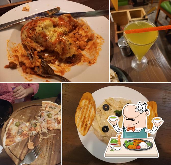 Food at Café Qualita [Wood Fired Pizza & Pasta]