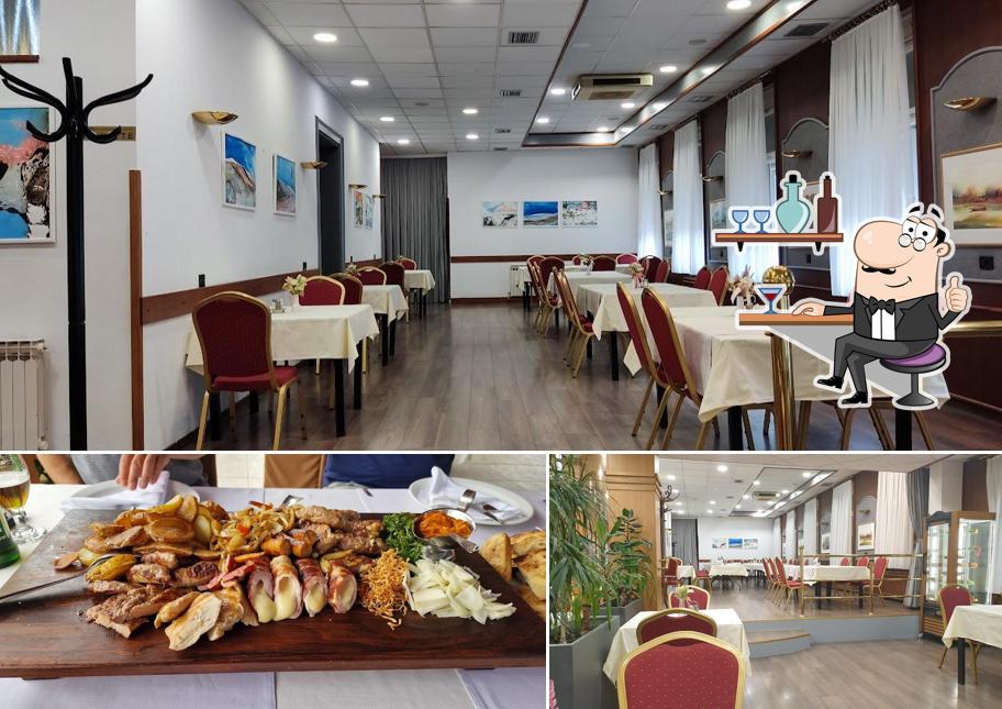 Siediti a un tavolo di Pansion-restoran Garestin