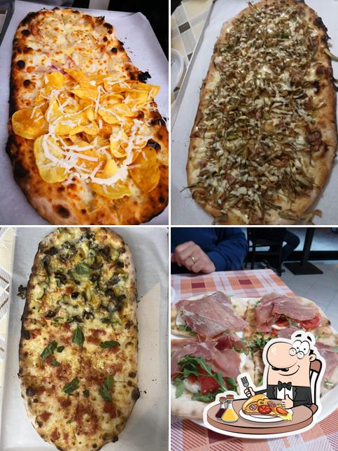 Scegli una pizza a Pizza Taxi 1996 - Pizzeria & Panificio