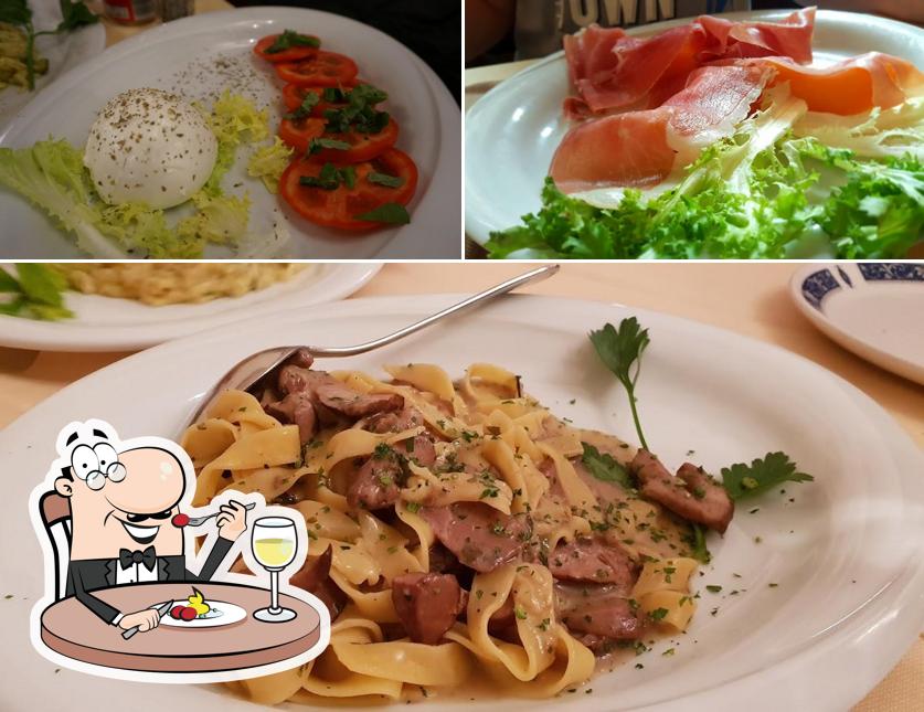 Platti al Trattoria Antico Fattore