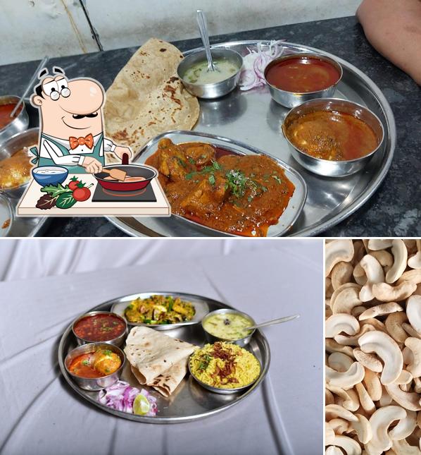 Chicken curry at Jay Hind Bhojanalay