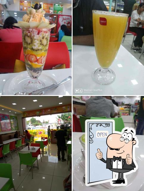 Here's a picture of Haji Ali fresh Fruit Juice