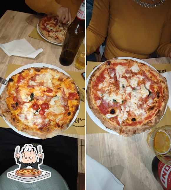 Ordina una pizza a Pizzeria Vittorioso Via Canale