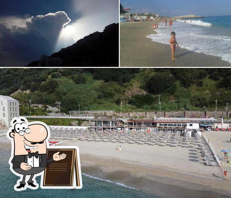 Puoi goderti l'aria fresca dal dehors di Bagni La Bussola